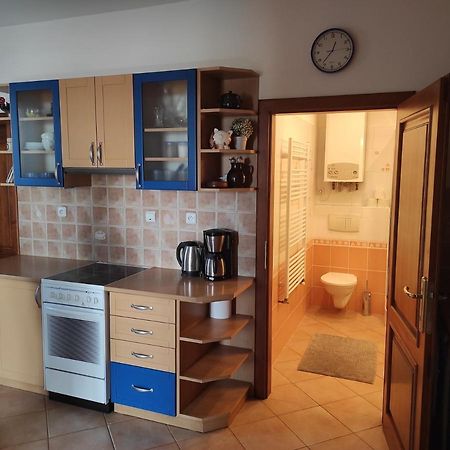 Domo Apartment Středokluky Extérieur photo
