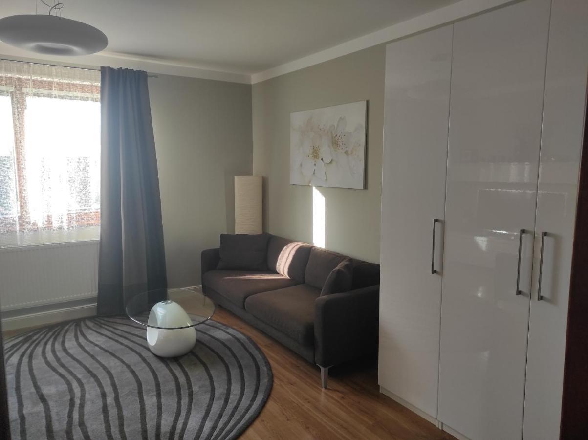 Domo Apartment Středokluky Extérieur photo